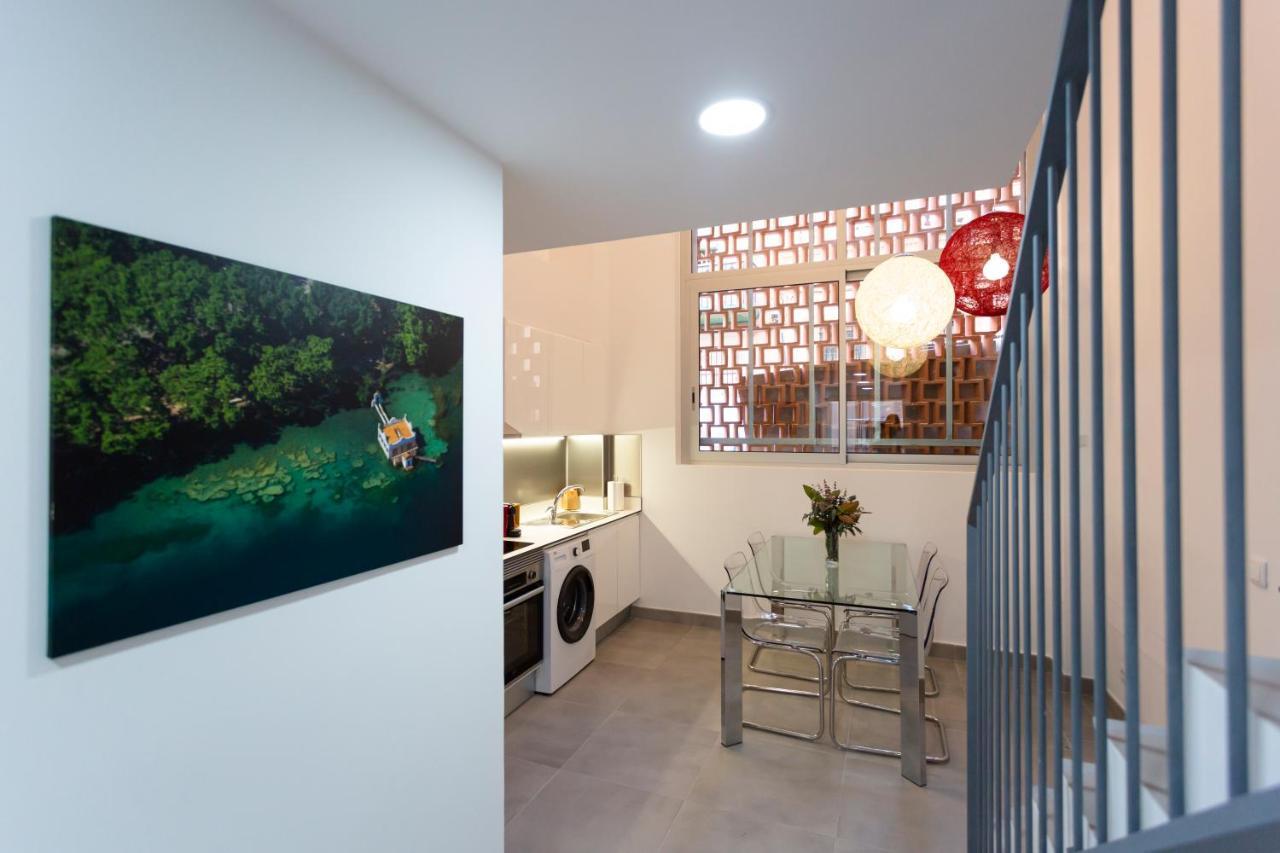 8 Lacus Duplex L'Hospitalet de Llobregat Exterior photo