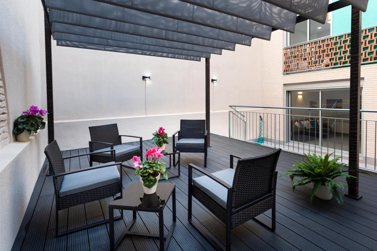 8 Lacus Duplex L'Hospitalet de Llobregat Exterior photo