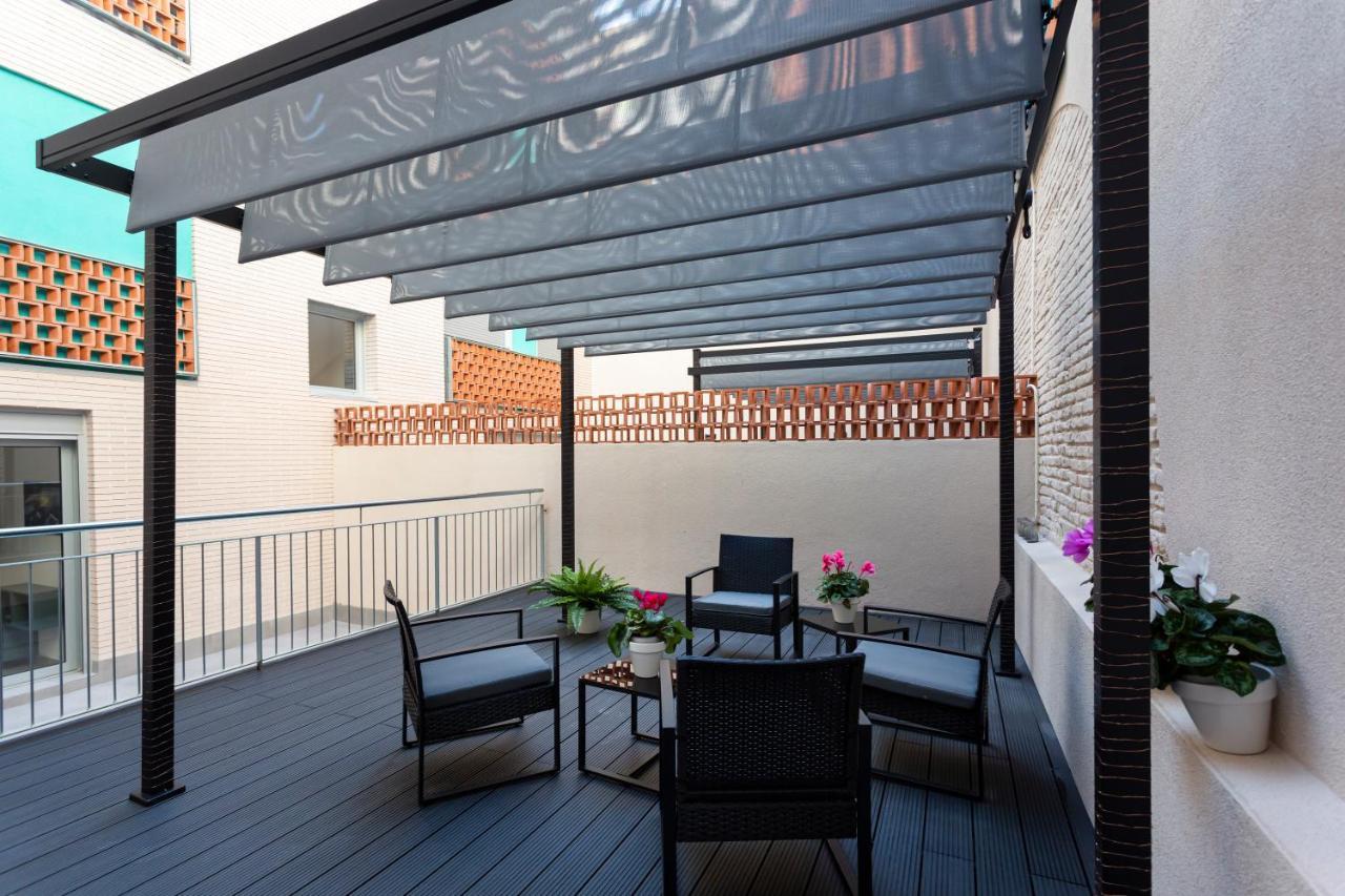 8 Lacus Duplex L'Hospitalet de Llobregat Exterior photo